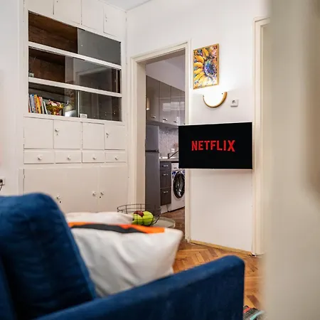 Apartment Lovely Art - Victory *