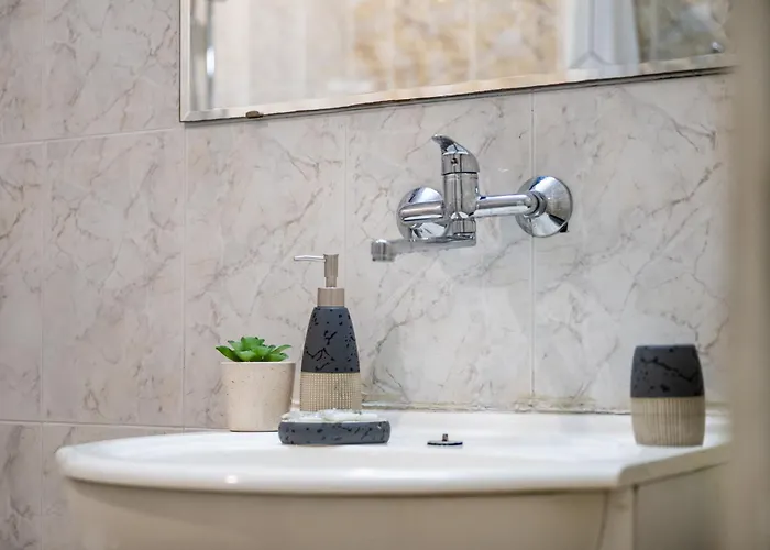 Lovely Art - Victory Апартамент *